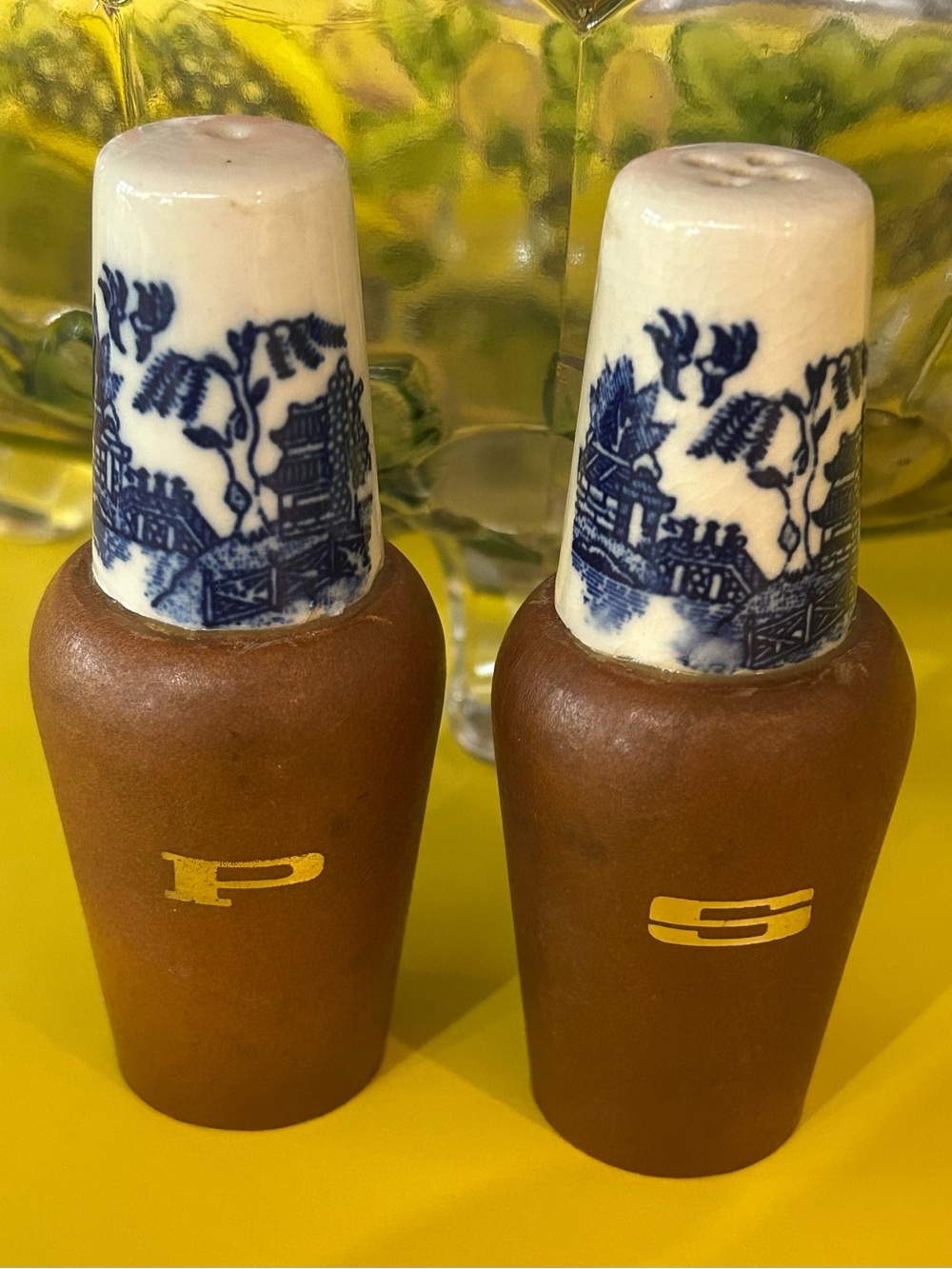 Vintage Blue Willow Salt/Pepper Shakers